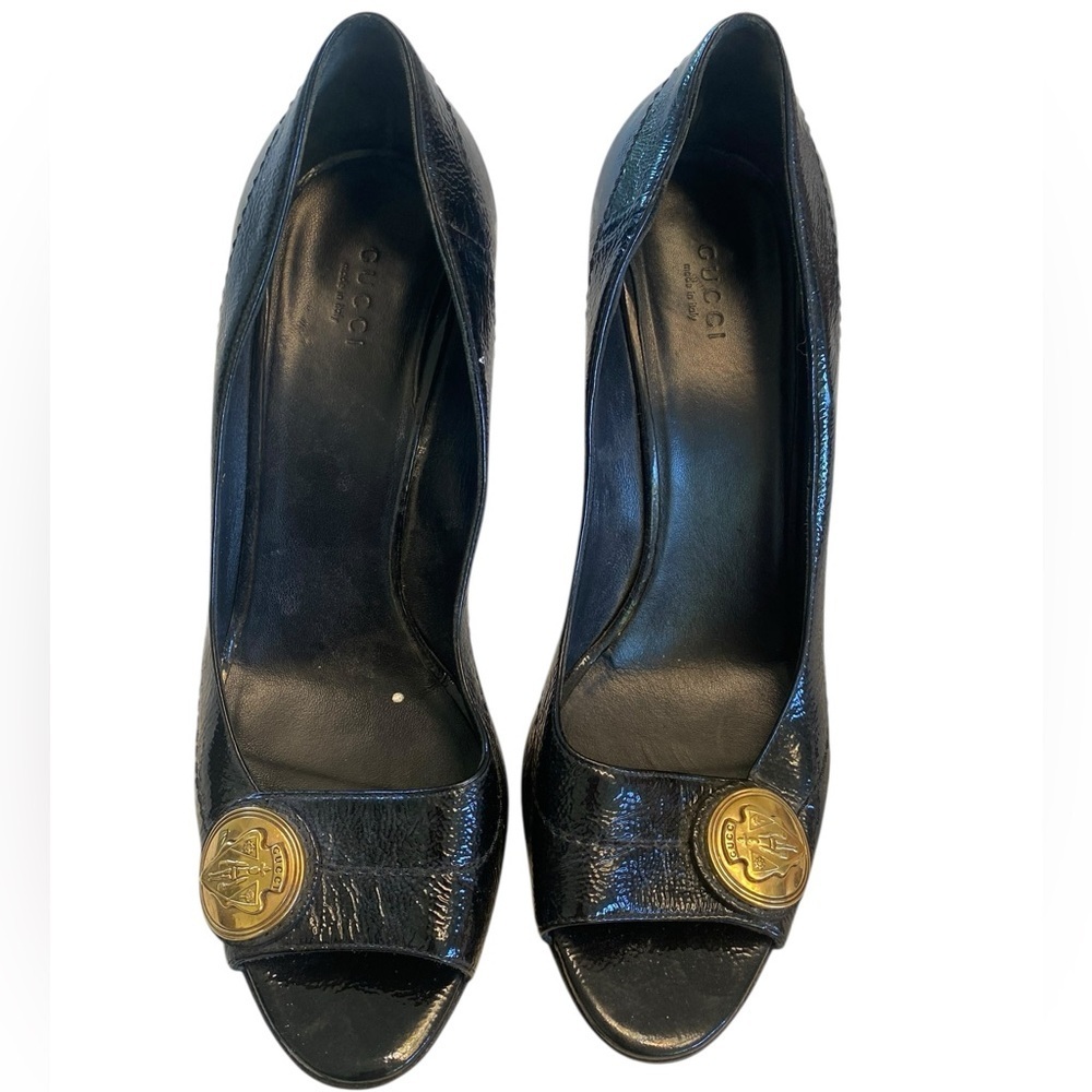 Gucci Black Heels with Gold Emblem - Picture 1 of 10